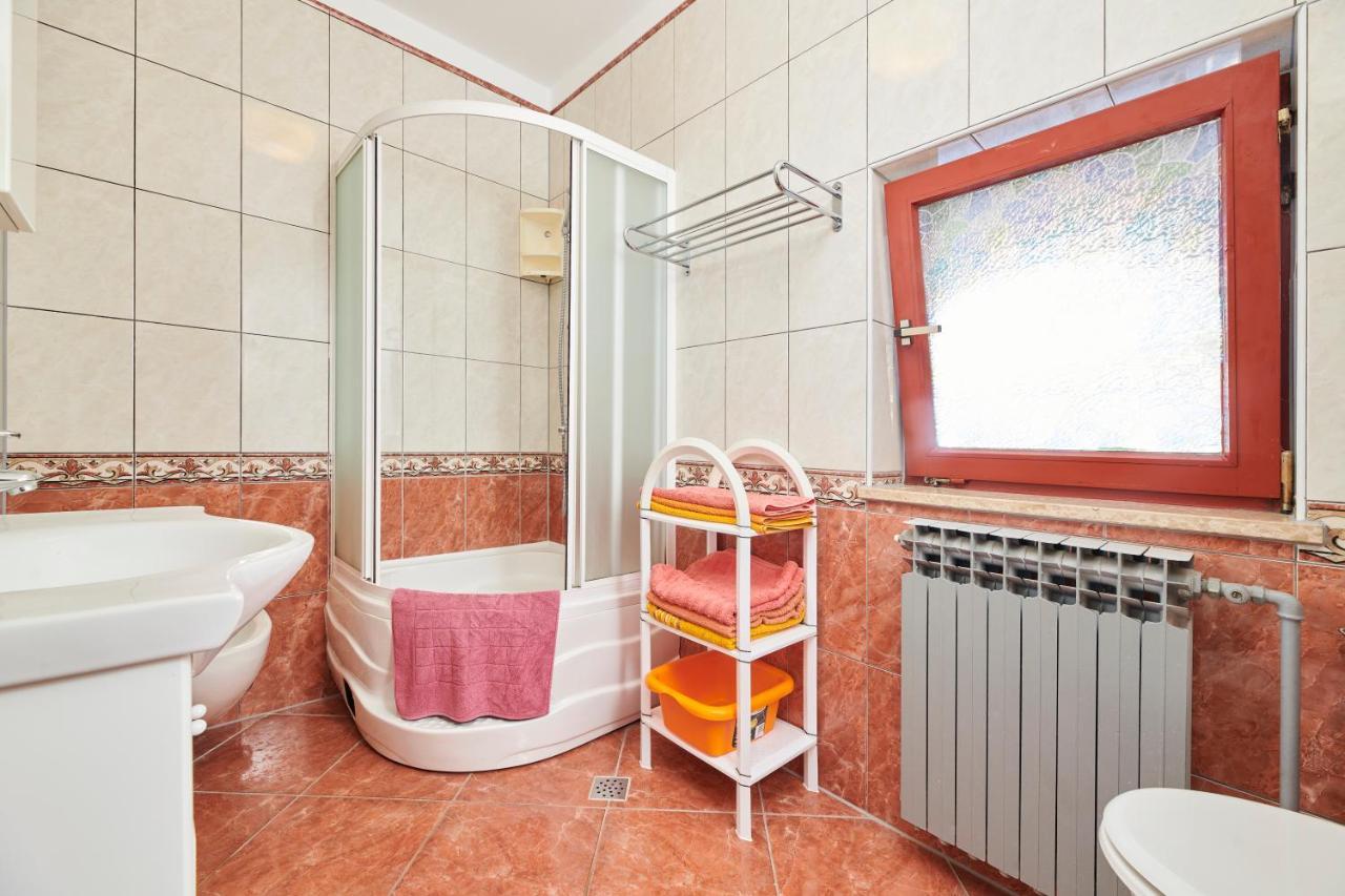 Haus Ana Apartment Porec Exterior photo