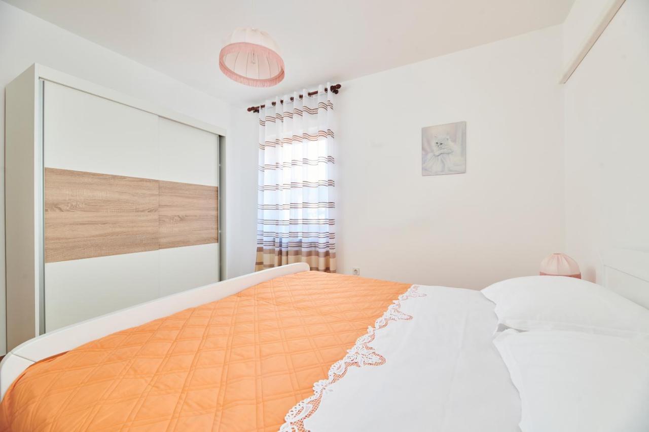 Haus Ana Apartment Porec Exterior photo