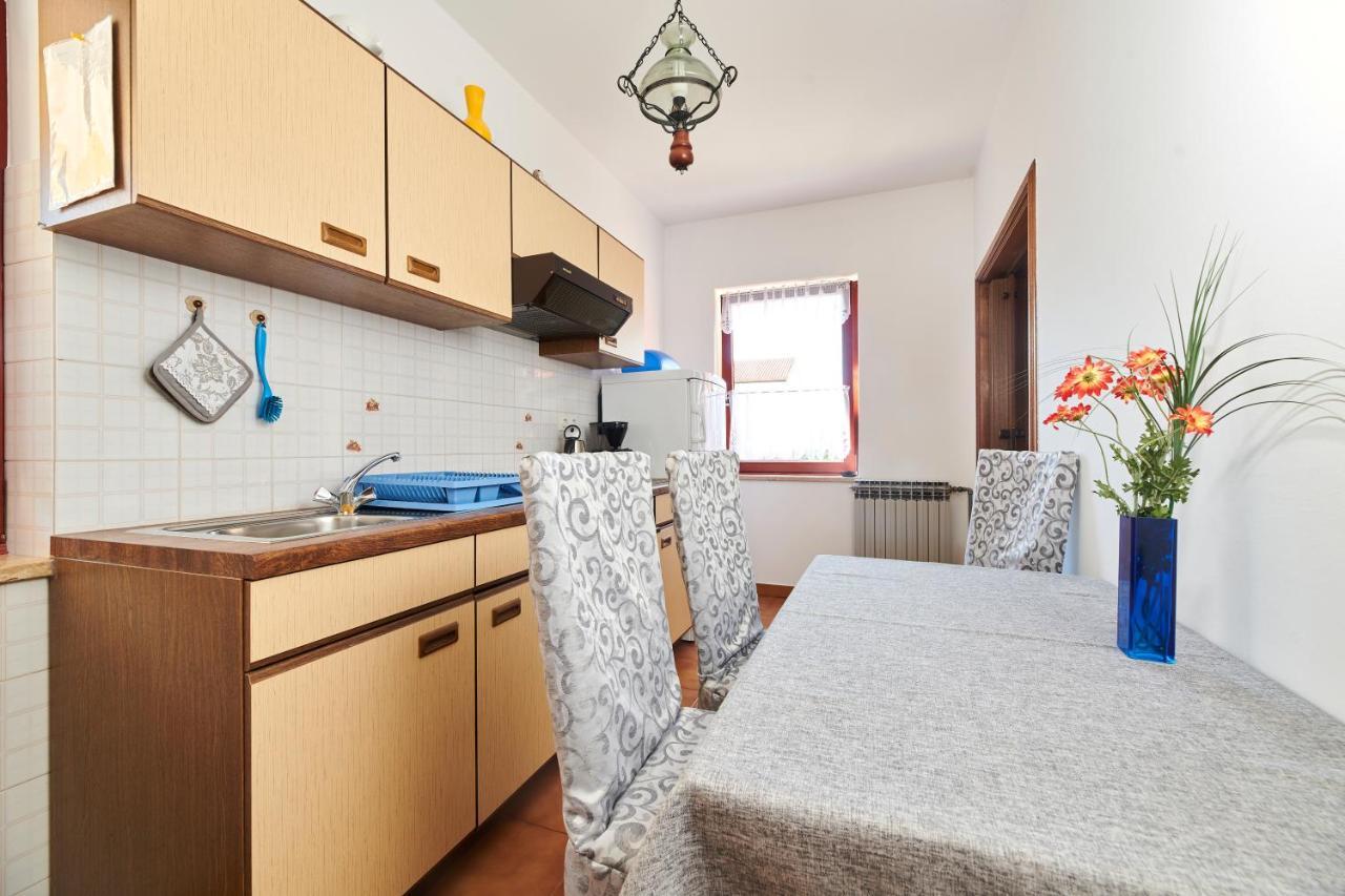 Haus Ana Apartment Porec Exterior photo